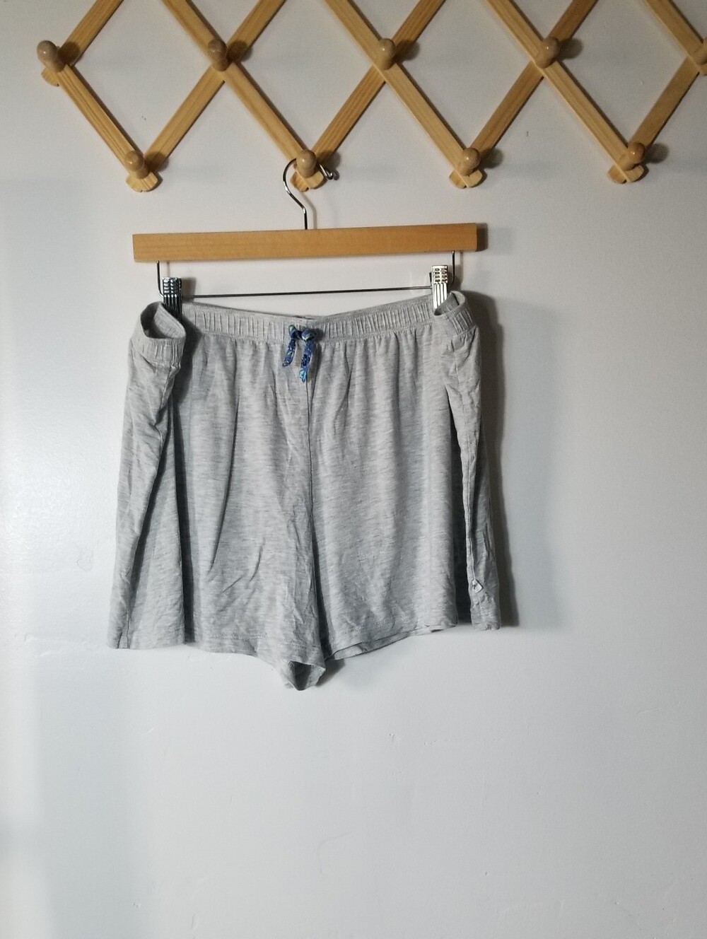 J&B WOMEN'S GRAY PAJAMA SHORTS SIZE XL